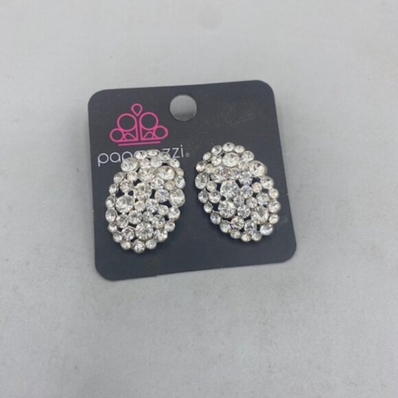 Paparazzi Daring Dazzle White Post Earrings - Picture 1 of 2